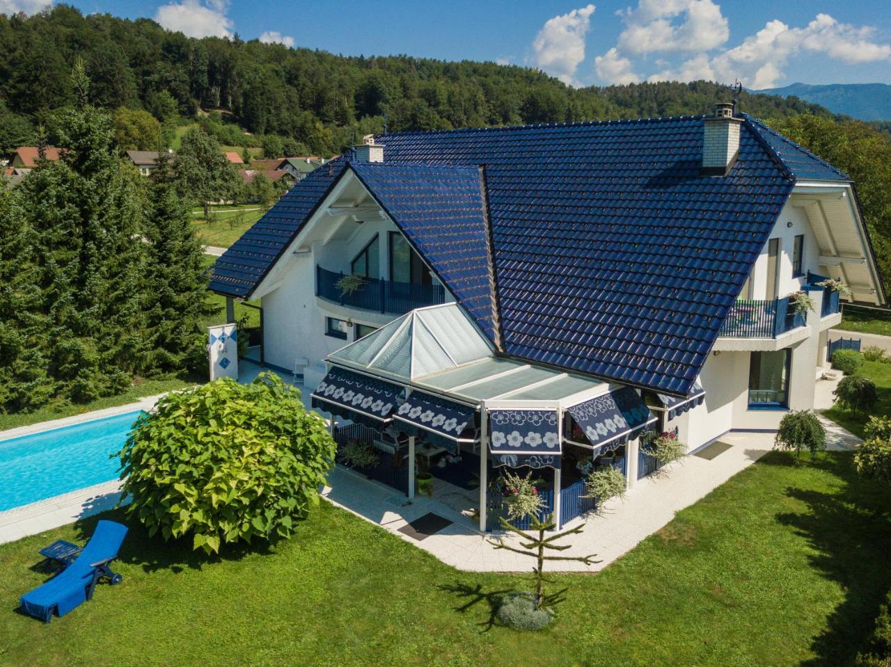 Modrin Apartments Kamnik Exterior foto
