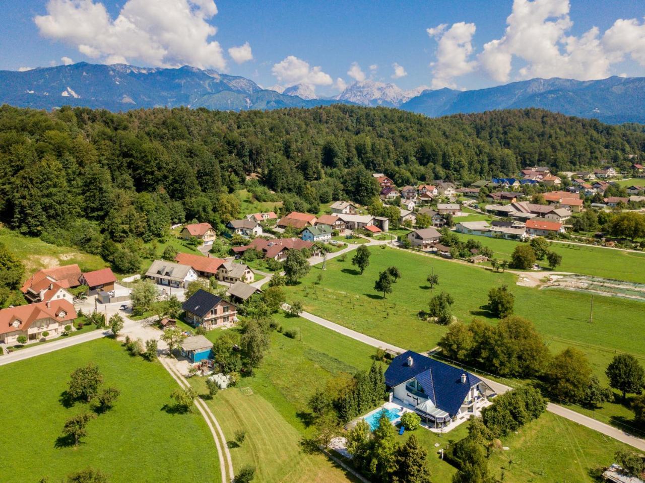 Modrin Apartments Kamnik Exterior foto